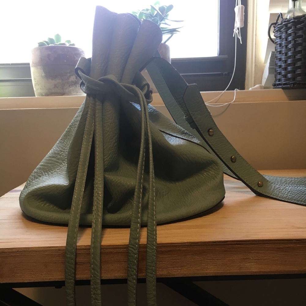 Beautiful vegan leather Free People bucket bag